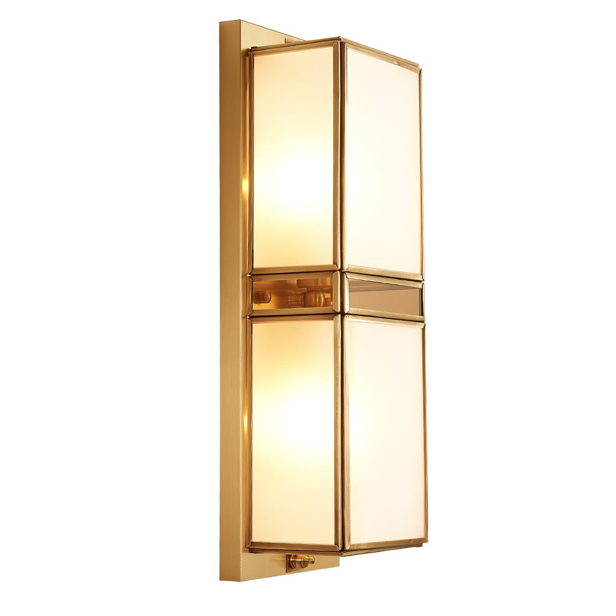 Magari Brass Wall Lamp