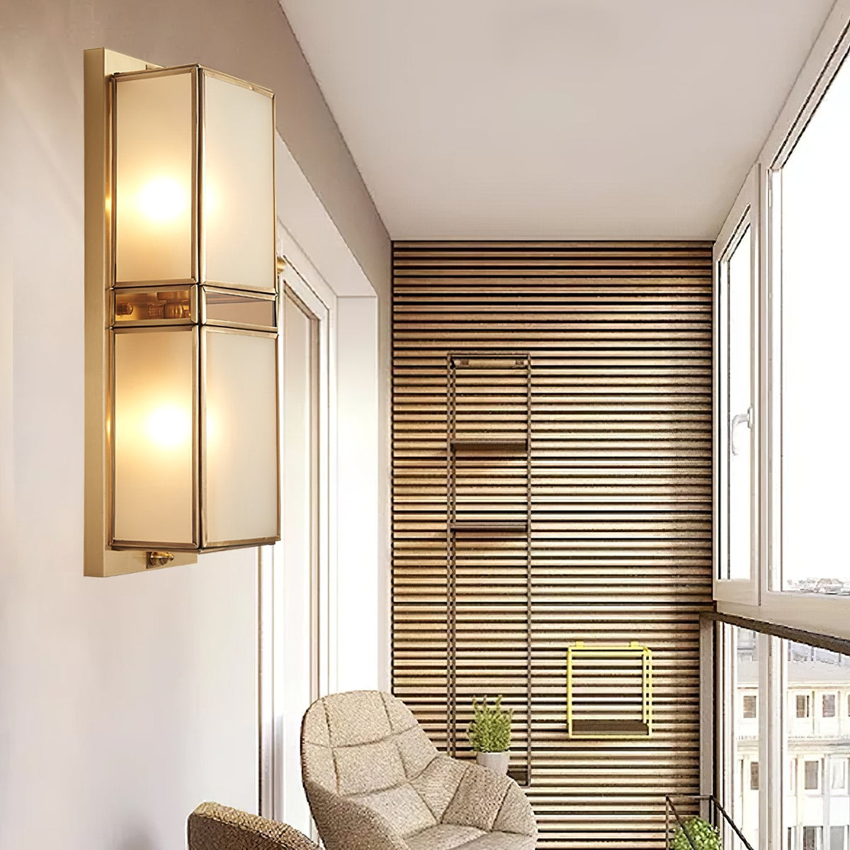 Magari Brass Wall Lamp
