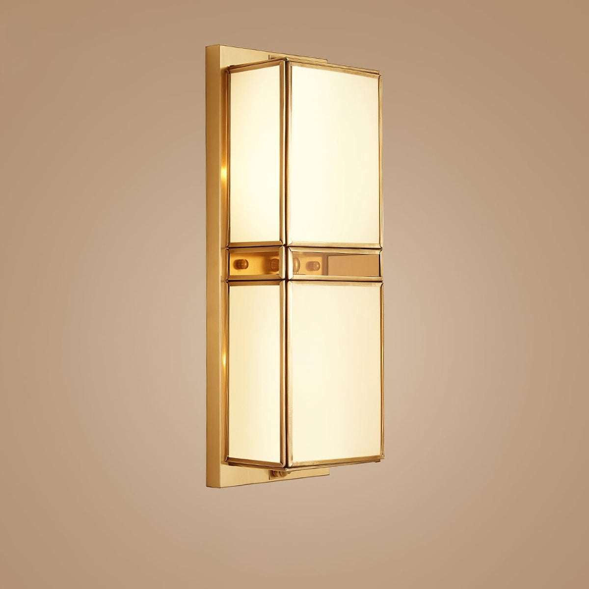 Magari Brass Wall Lamp