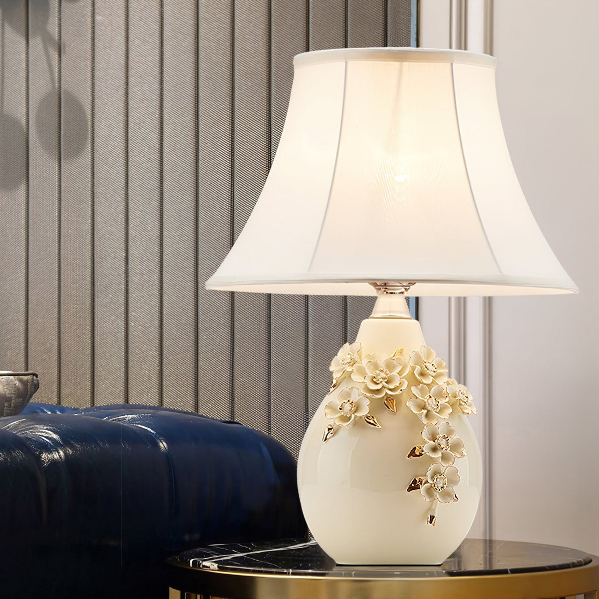Magnolia Ceramic Table Lamp