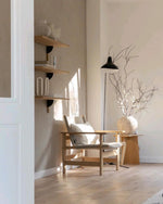 mantis-arm-floor-lamp