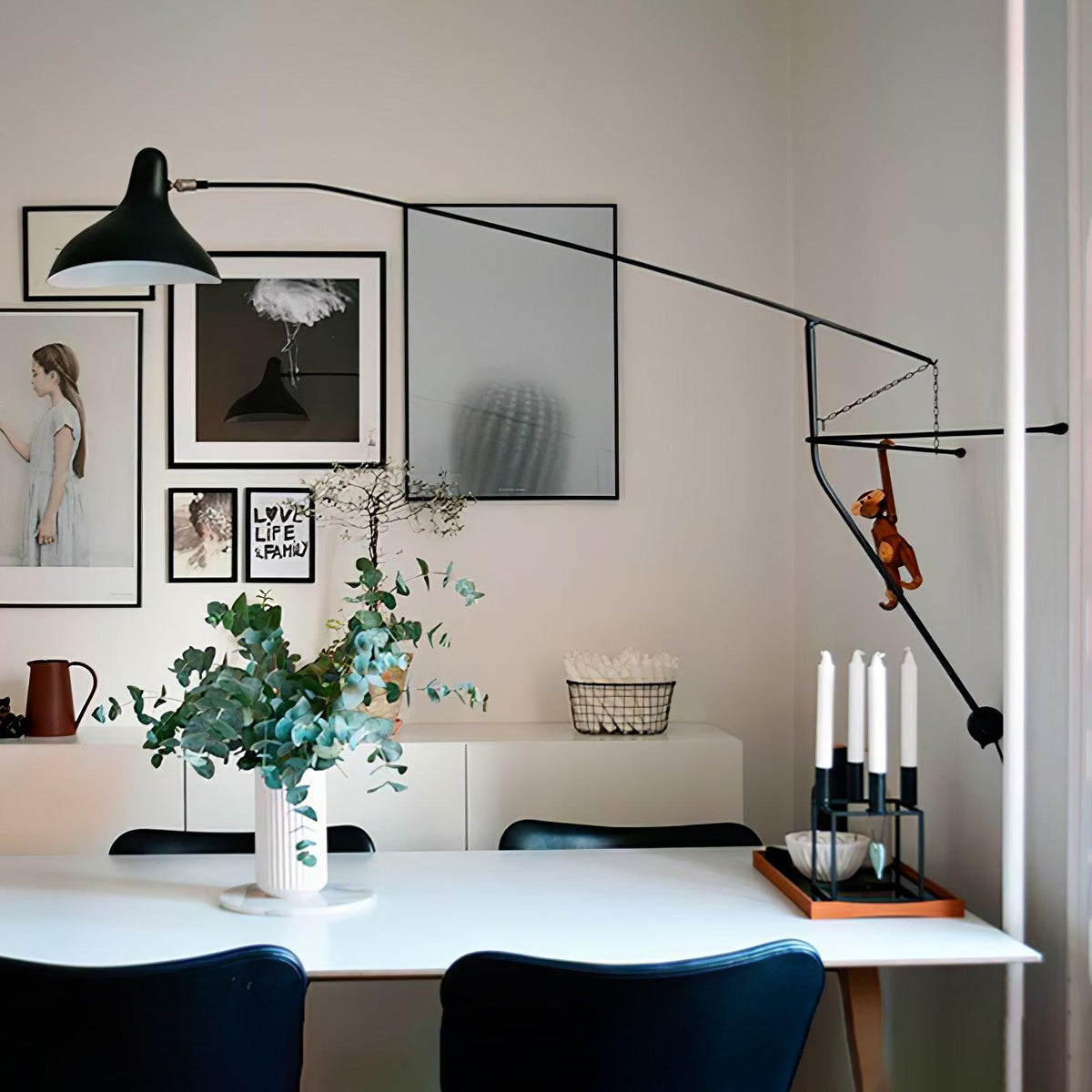 mantis-arm-wall-lamp