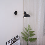 mantis-wall-lamp