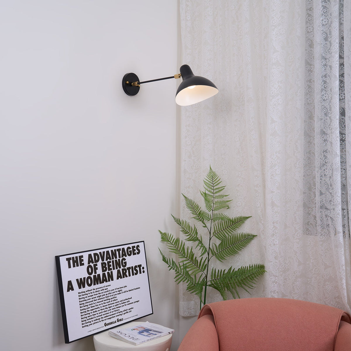mantis-wall-lamp