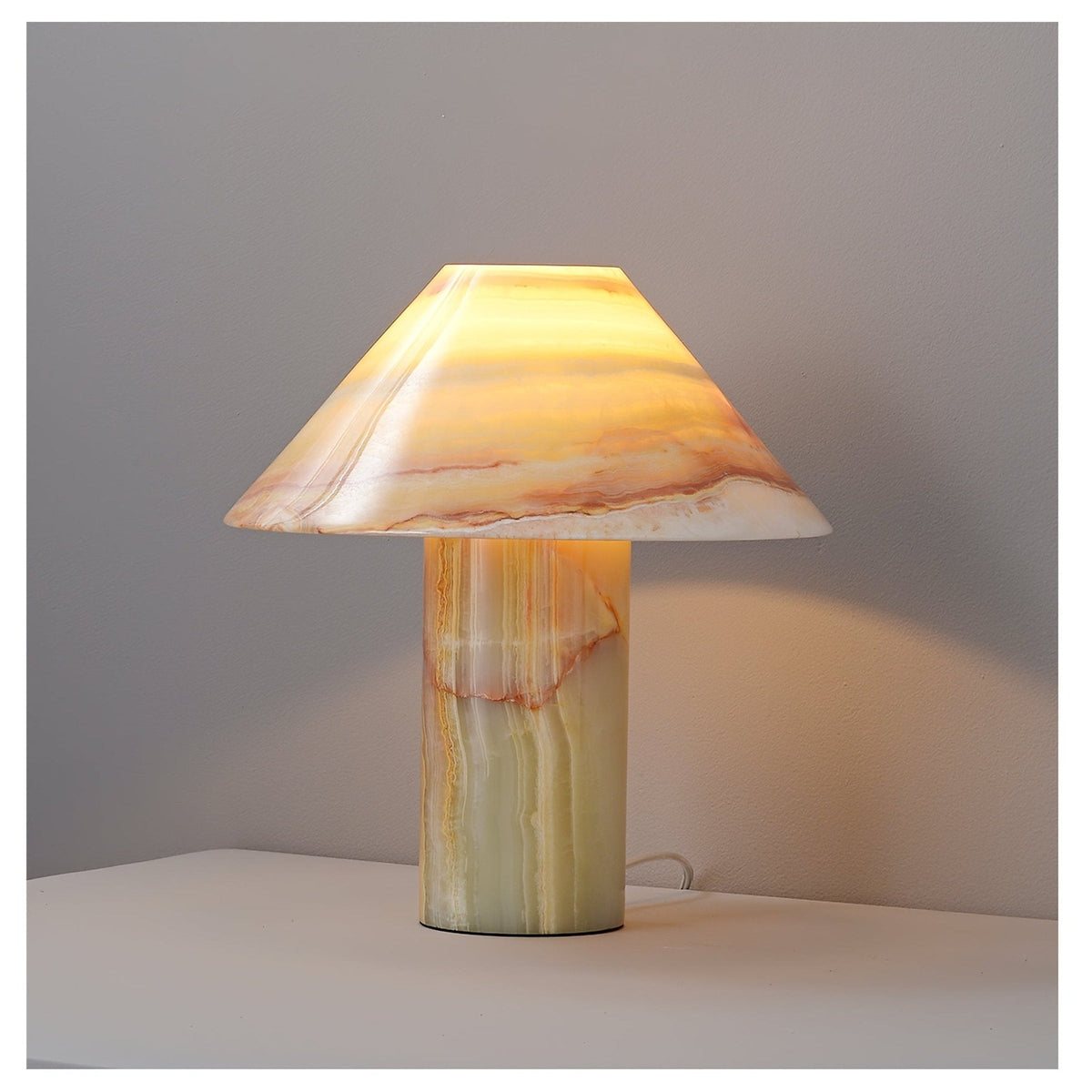 Marbelle Onyx Table Lamp – Hand-Carved Natural Stone Bedside Light