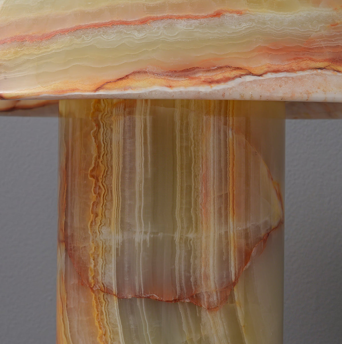 Marbelle Onyx Table Lamp – Hand-Carved Natural Stone Bedside Light