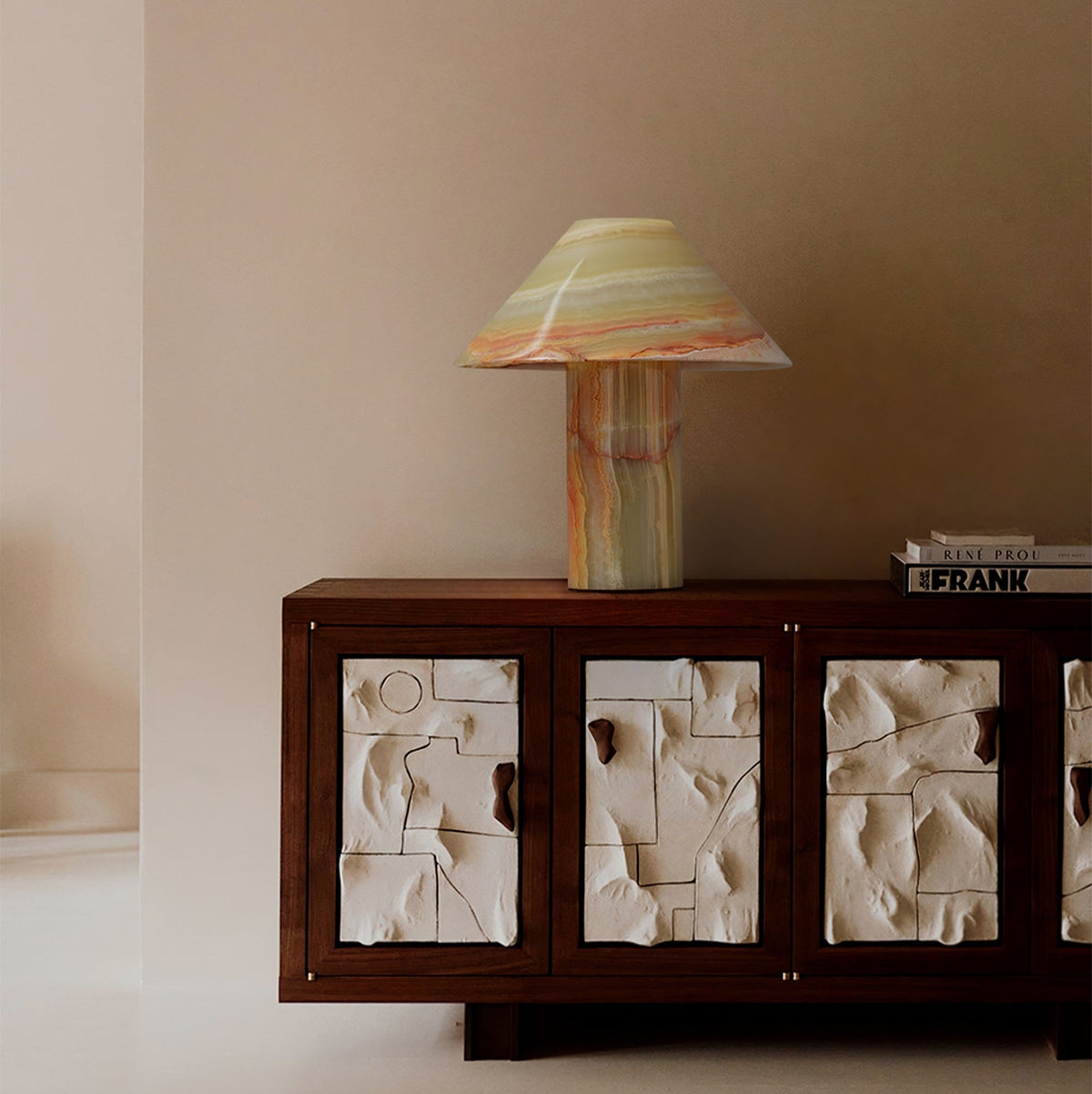 Marbelle Onyx Table Lamp – Hand-Carved Natural Stone Bedside Light