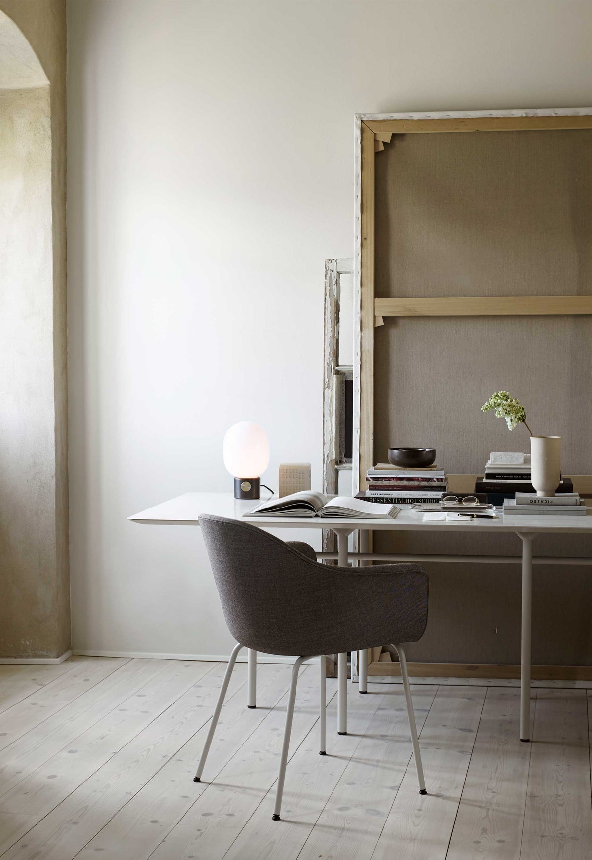Jwda Table Lamp