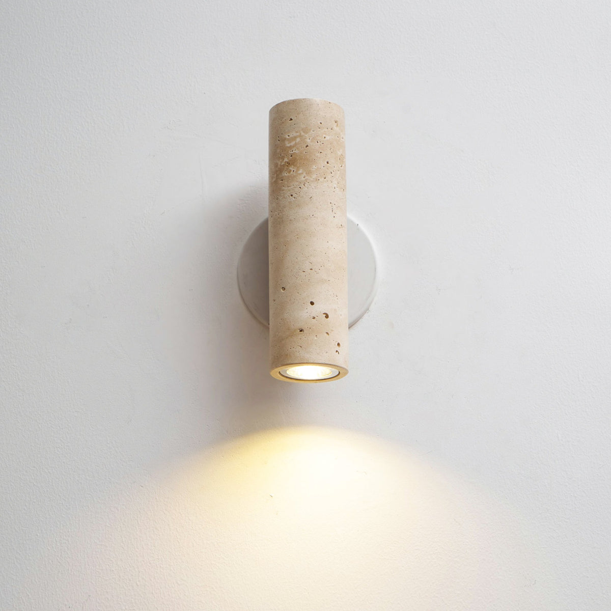 marec-wall-lamp