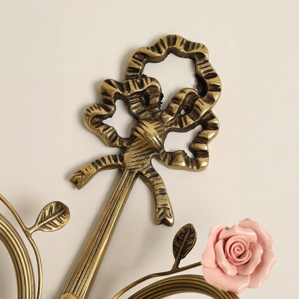 margaux-fleur-wall-lamp