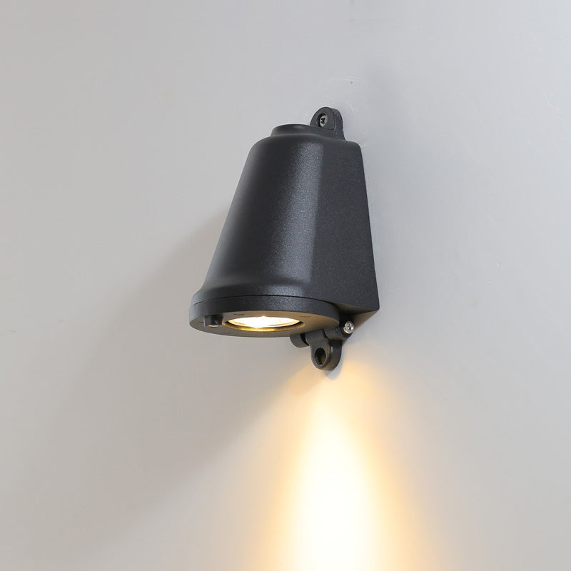 mast-wall-lamp