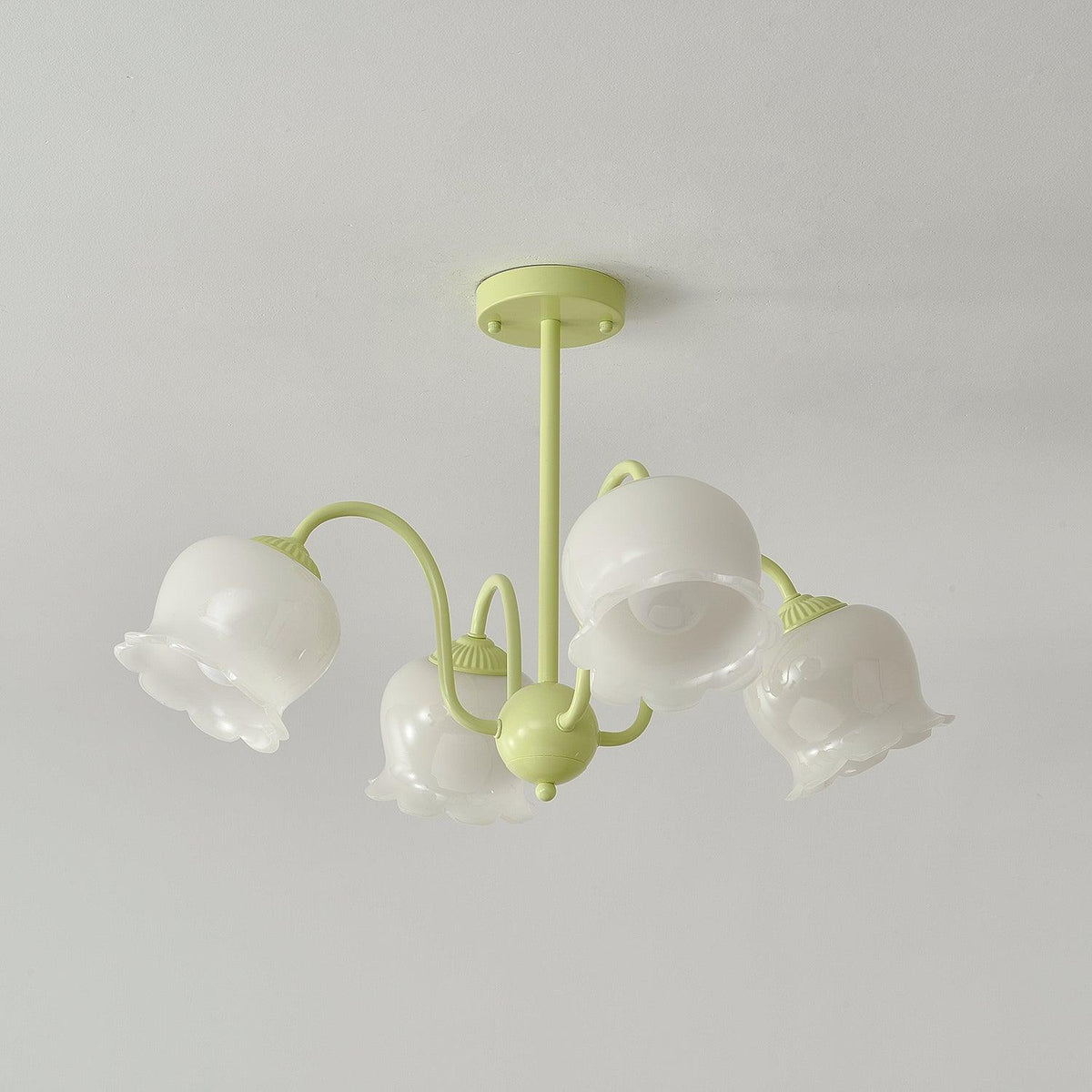 matcha-resin-flower-chandelier
