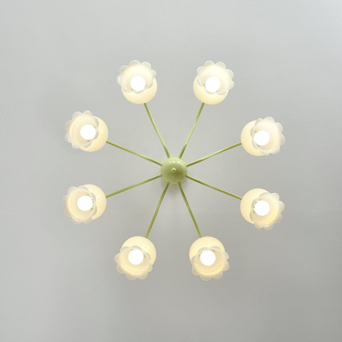 matcha-resin-flower-chandelier