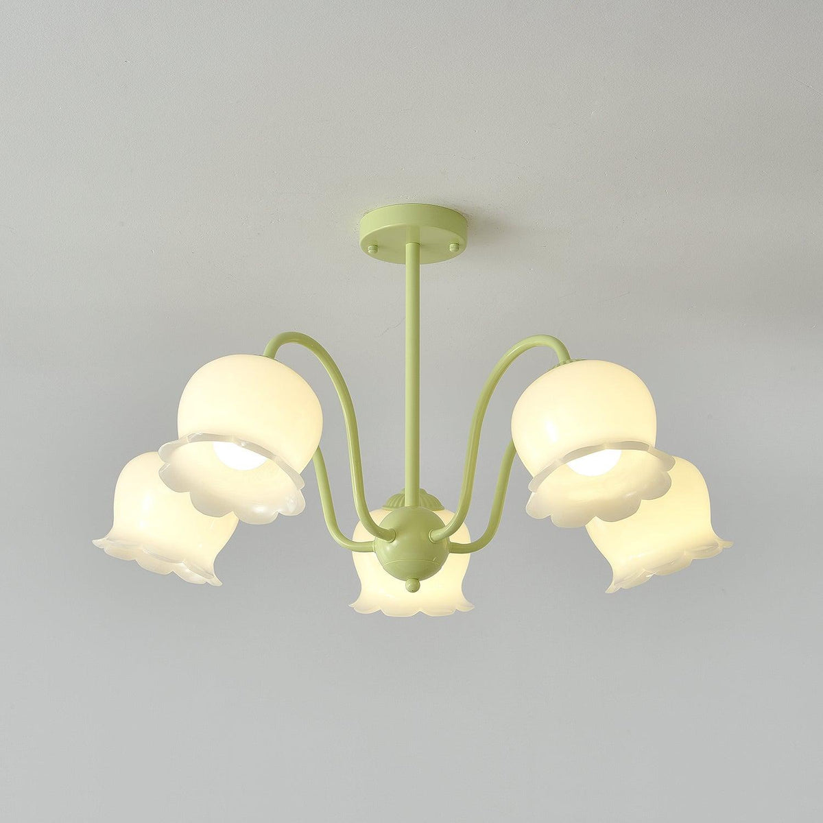 matcha-resin-flower-chandelier