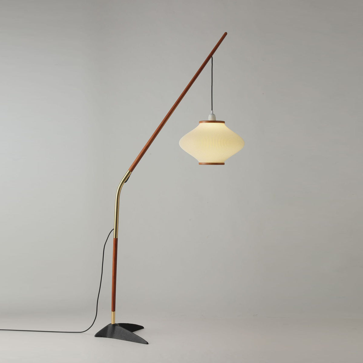 matsusu-floor-lamp