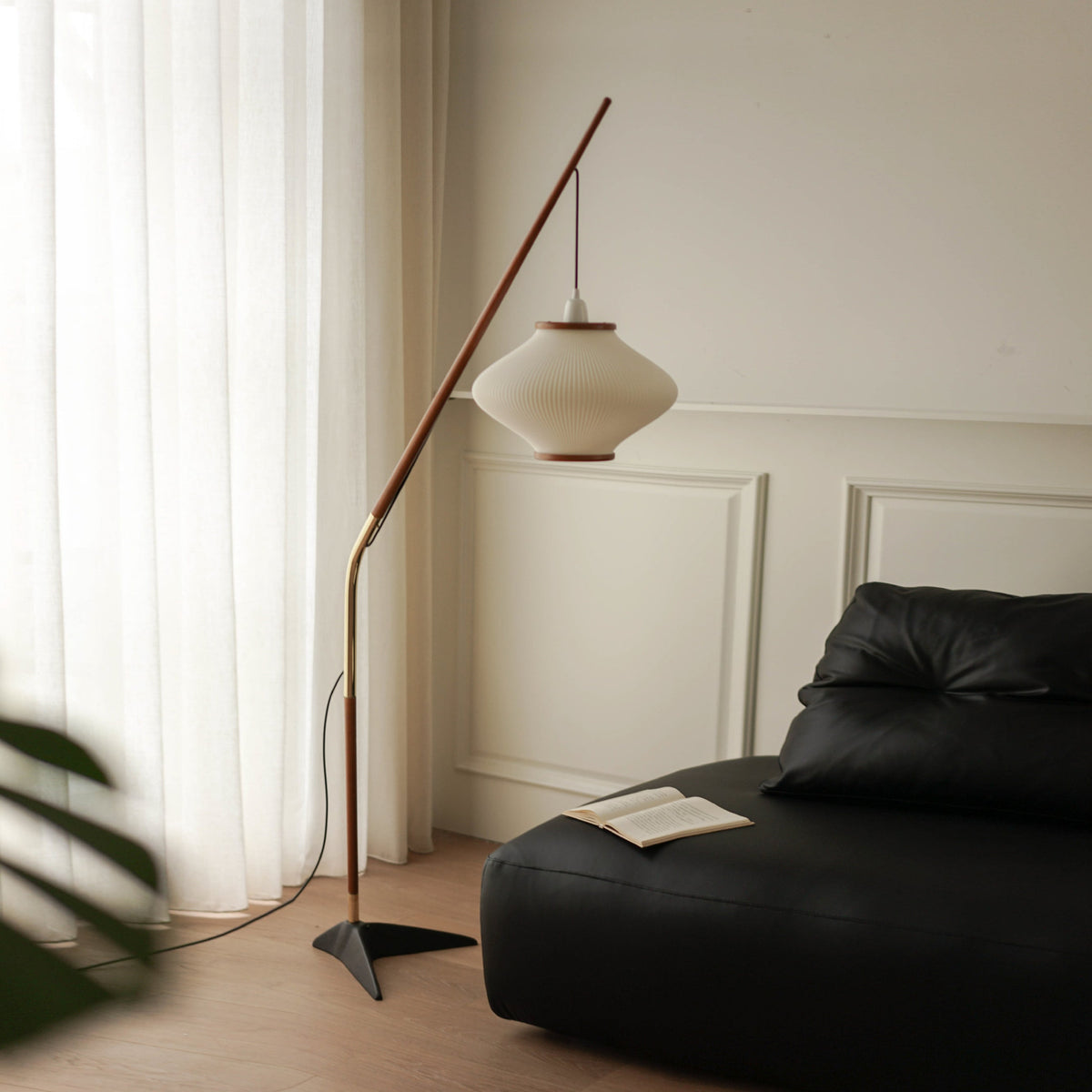matsusu-floor-lamp
