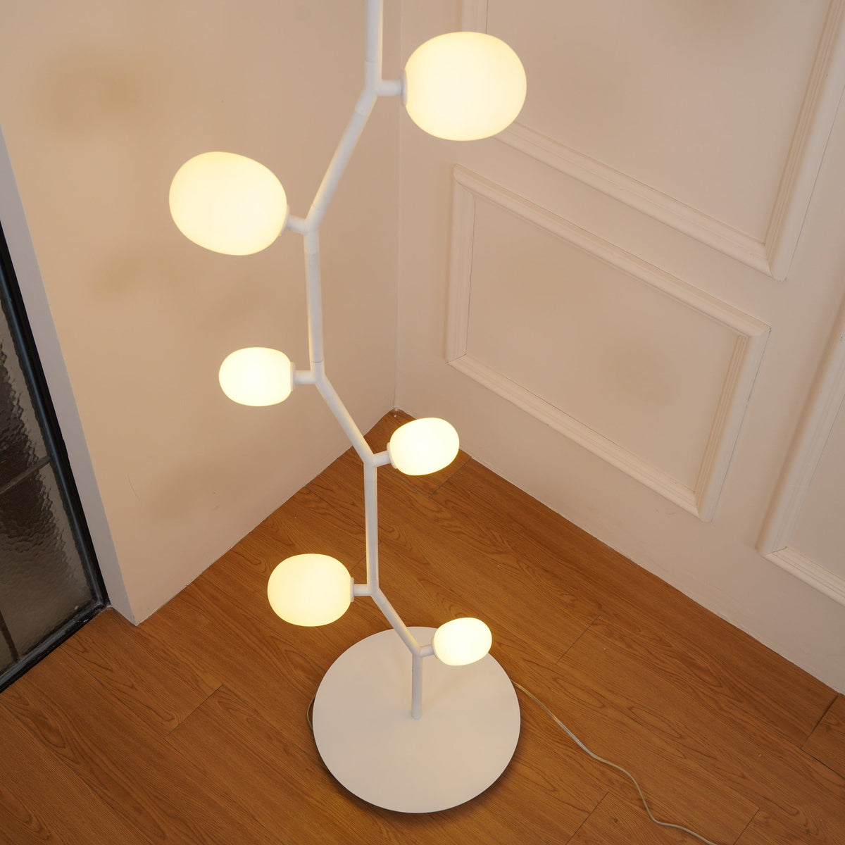 matteo-floor-lamp