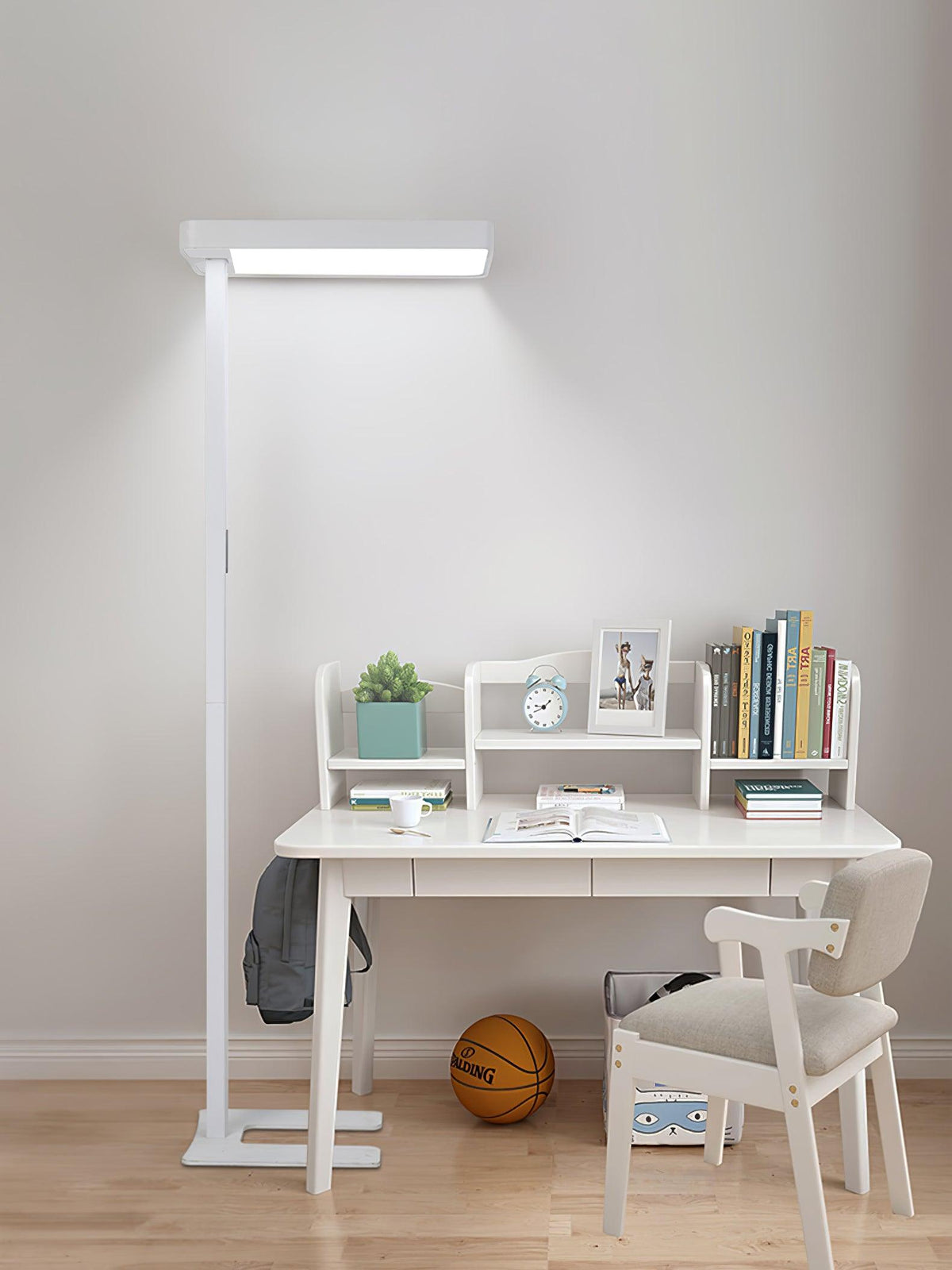 Matthis Led Floor Lamp