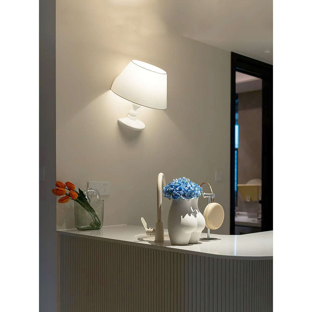 melampo-wall-lamp