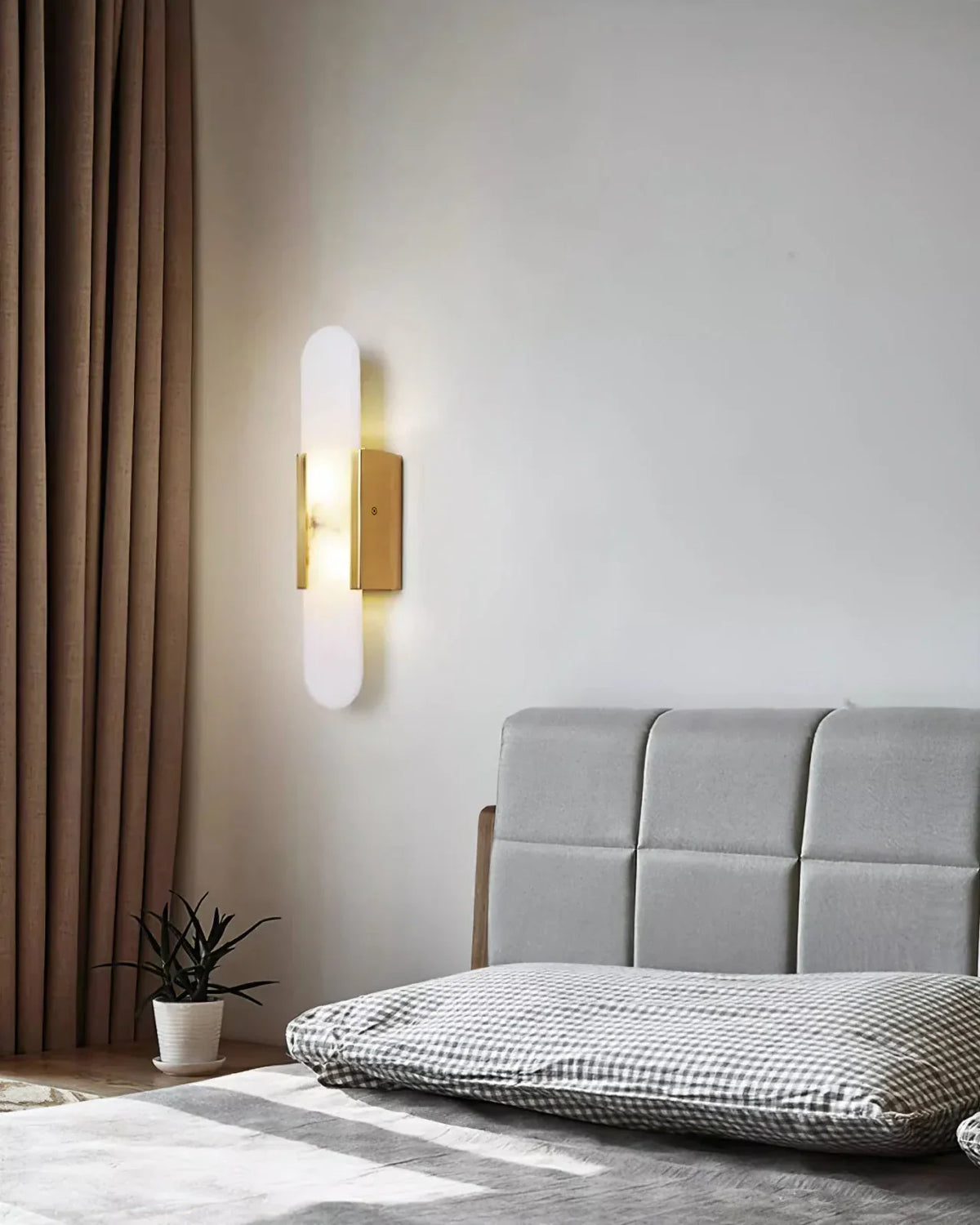 Melange Elongated Alabaster Sconce