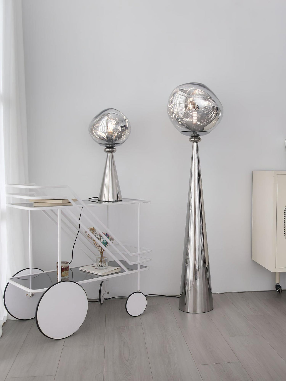 cone-table-lamp