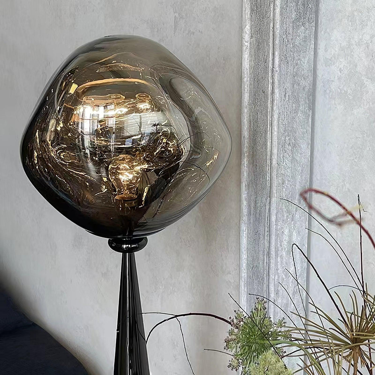 cone-table-lamp