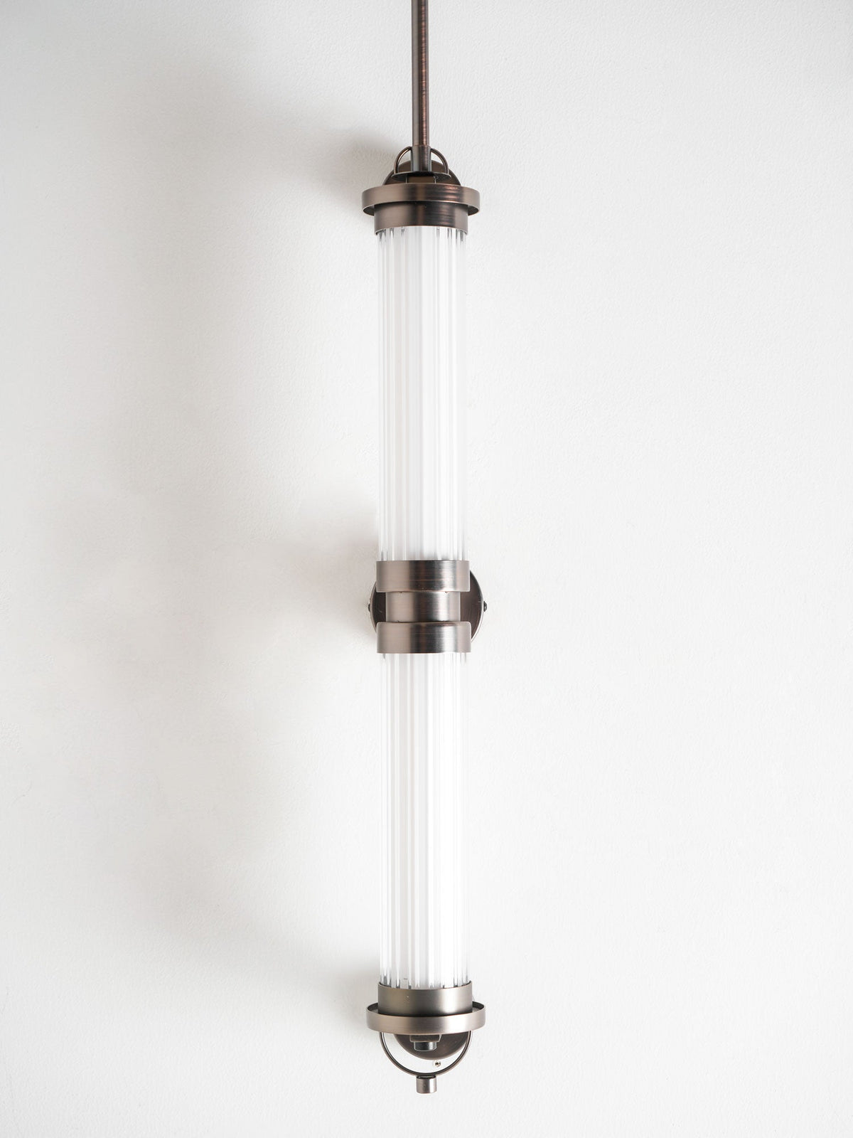 meridian-vertical-wall-sconce