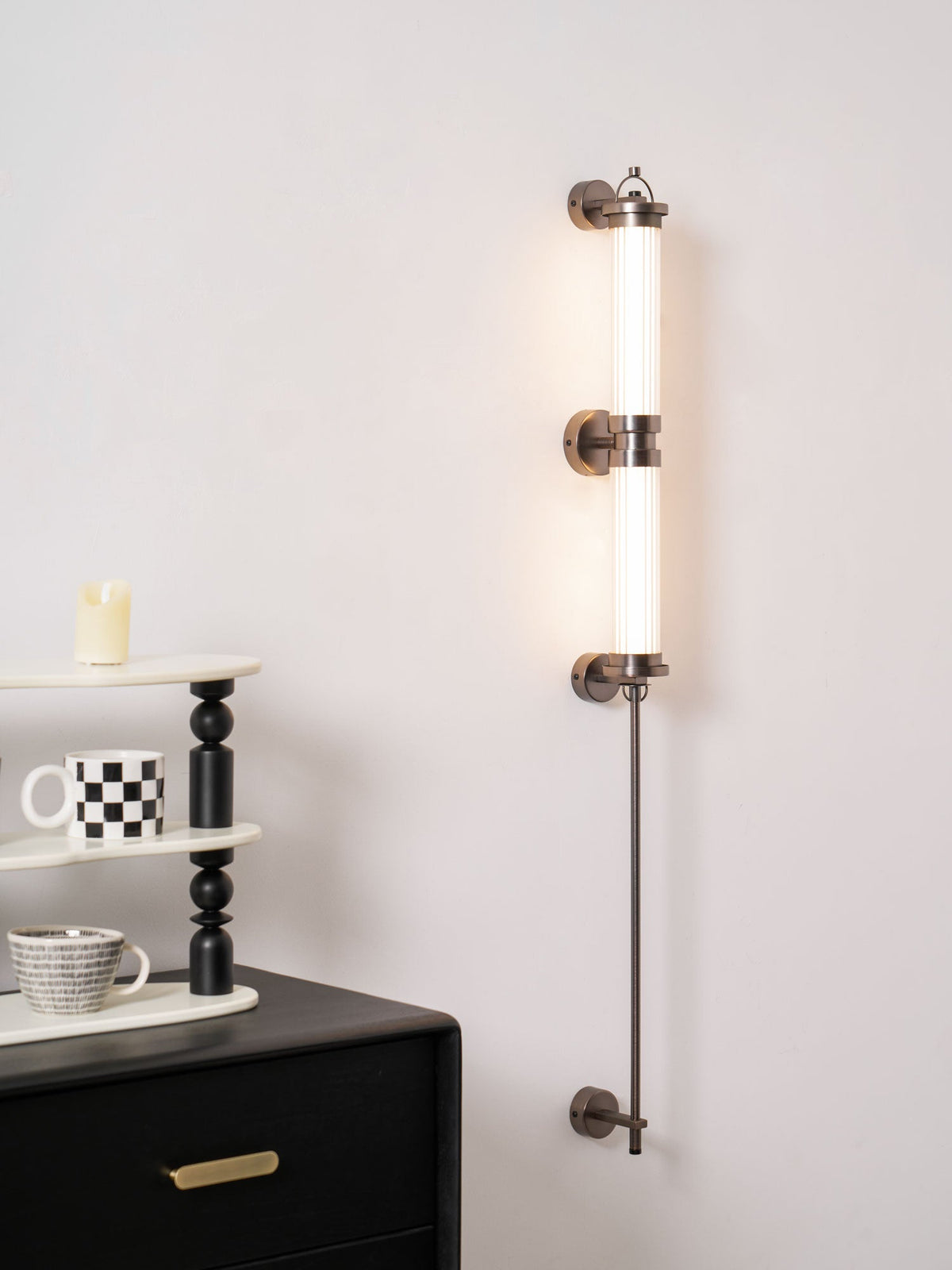 meridian-vertical-wall-sconce