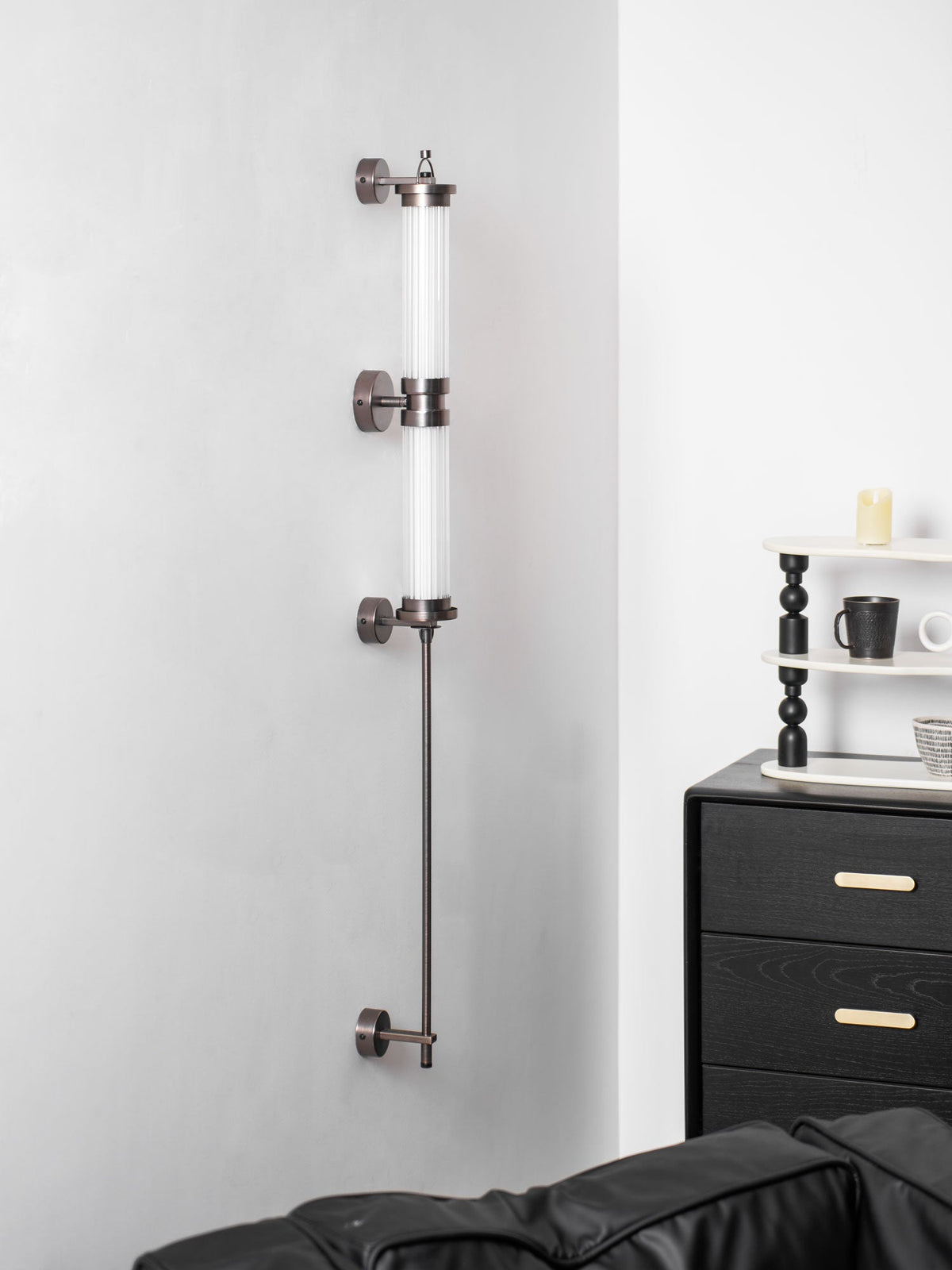 meridian-vertical-wall-sconce