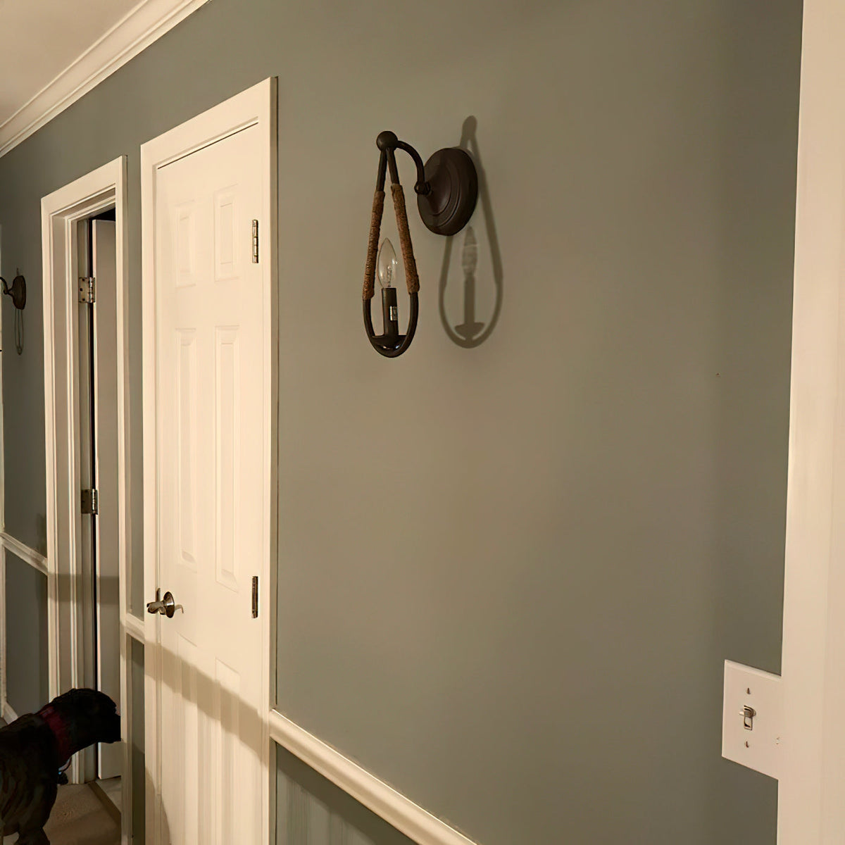 meridian-wall-lamp