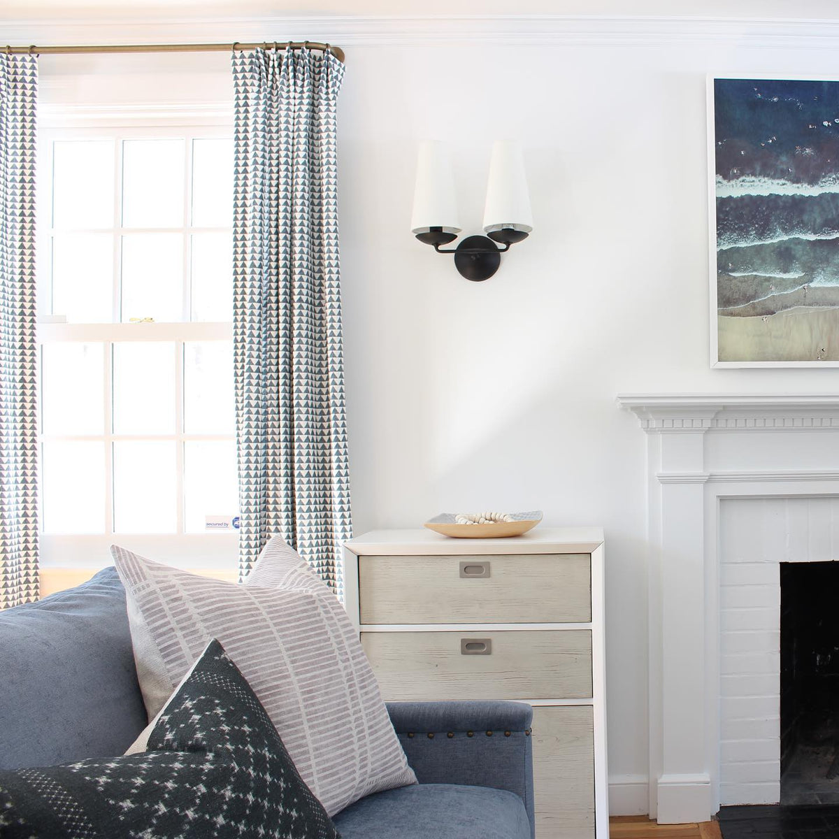Merri Wall Lamp