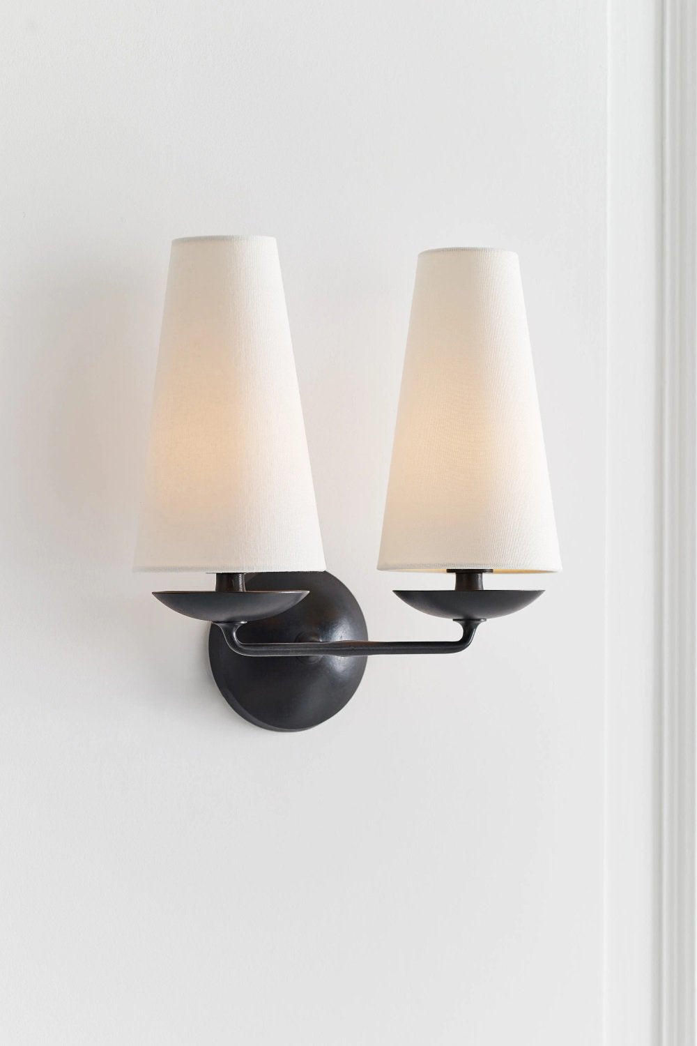 Merri Wall Lamp