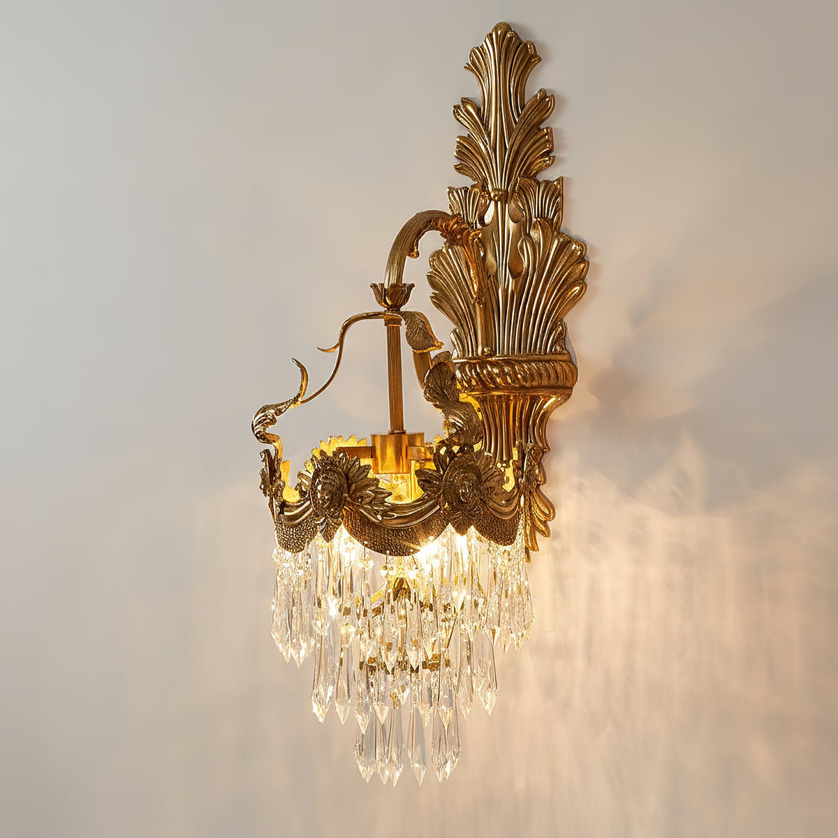 mesas-brass-wall-lamp