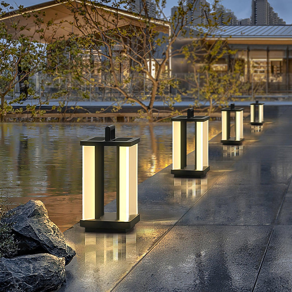 Metroluxe Solar Outdoor Light