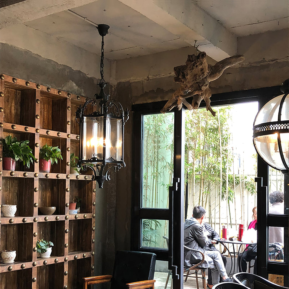 metropolitan-lantern-chandelier