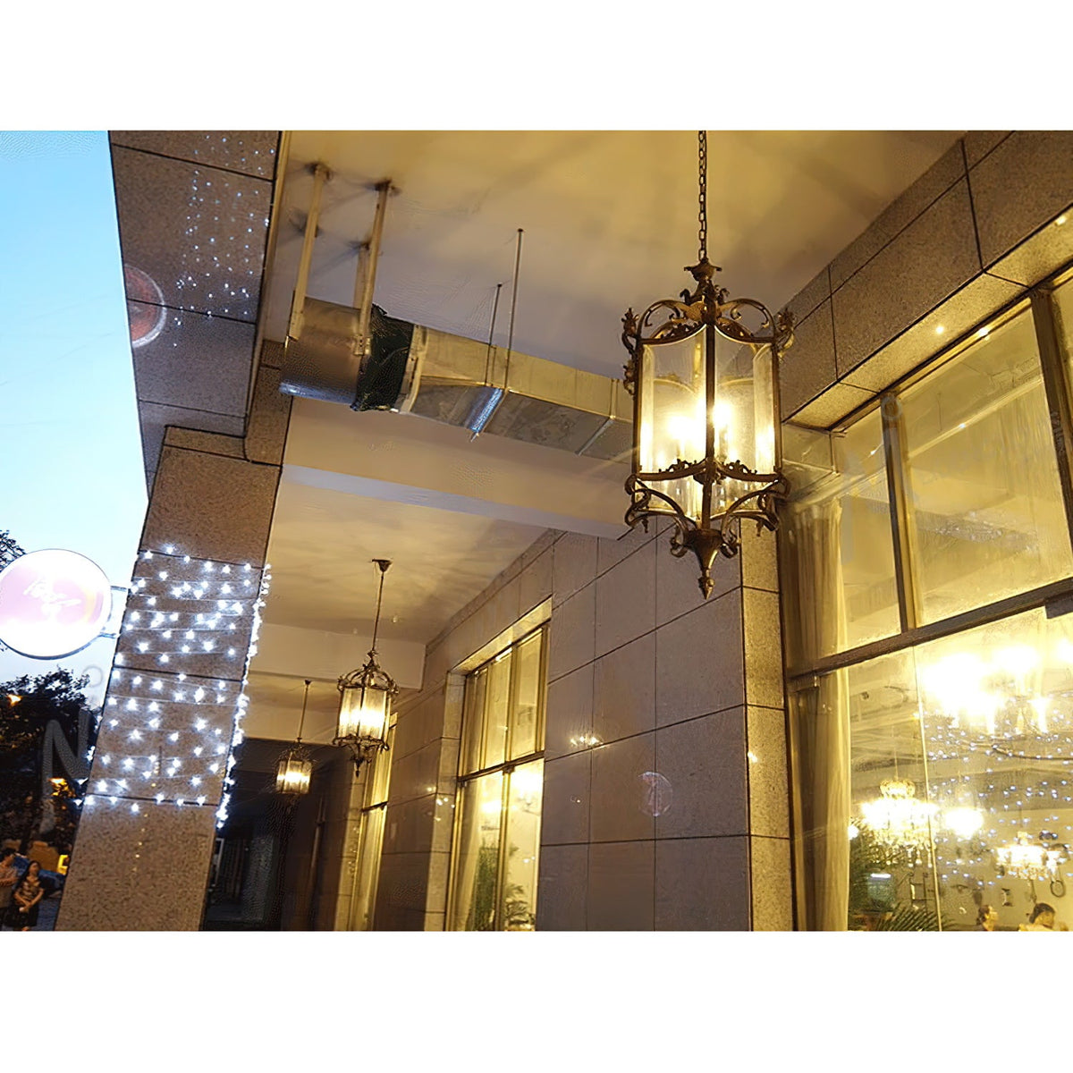 metropolitan-lantern-chandelier