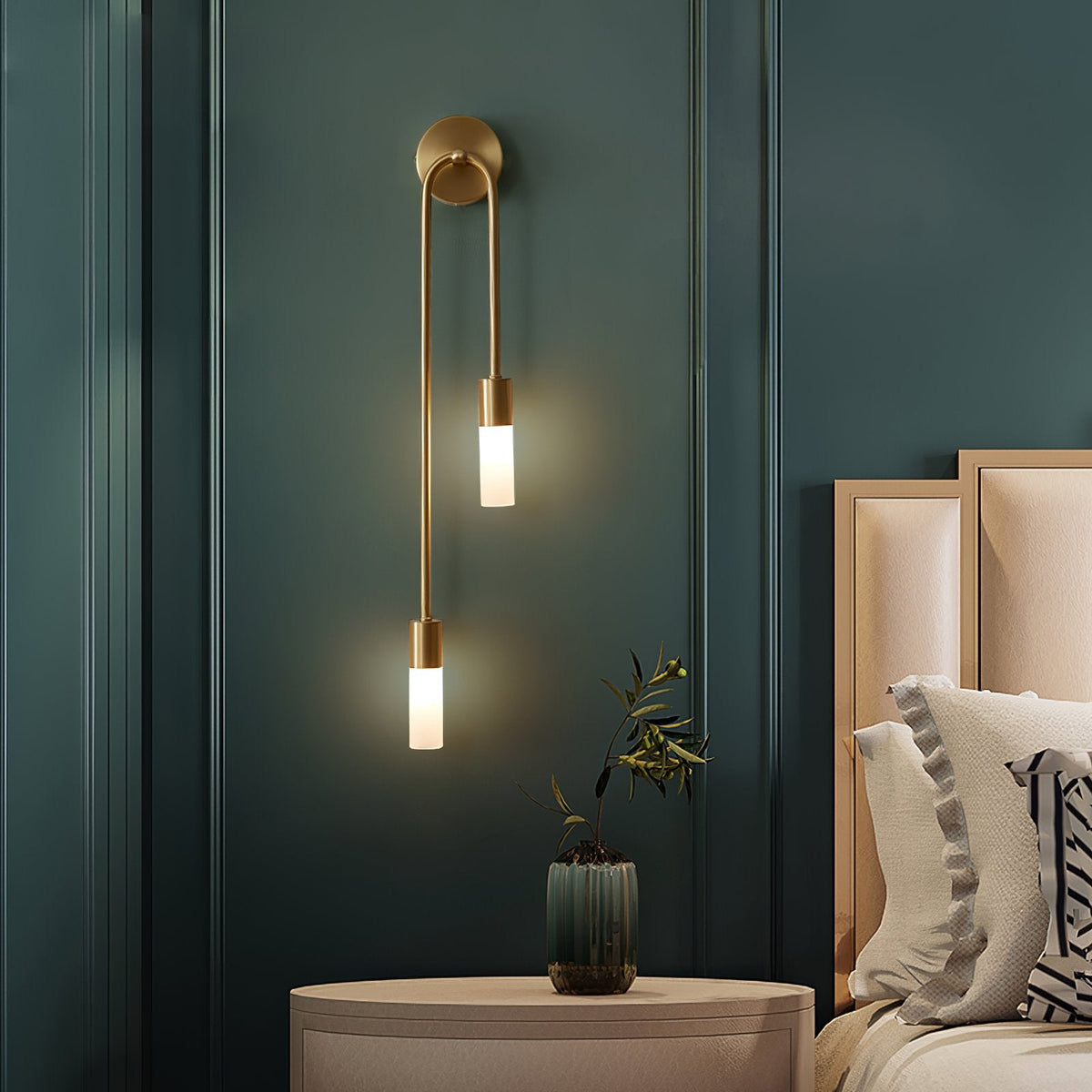 Meza Wall Lamp