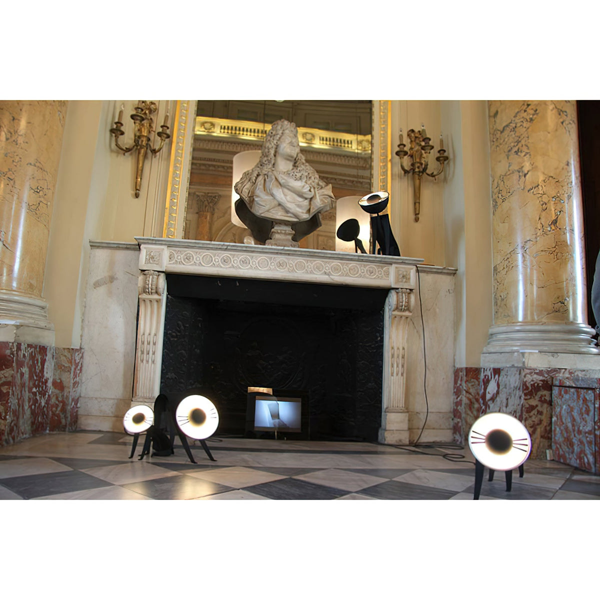 micha-cat-table-lamp