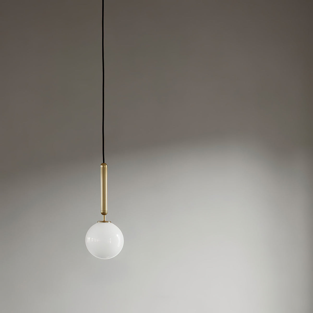 miira-pendant-light