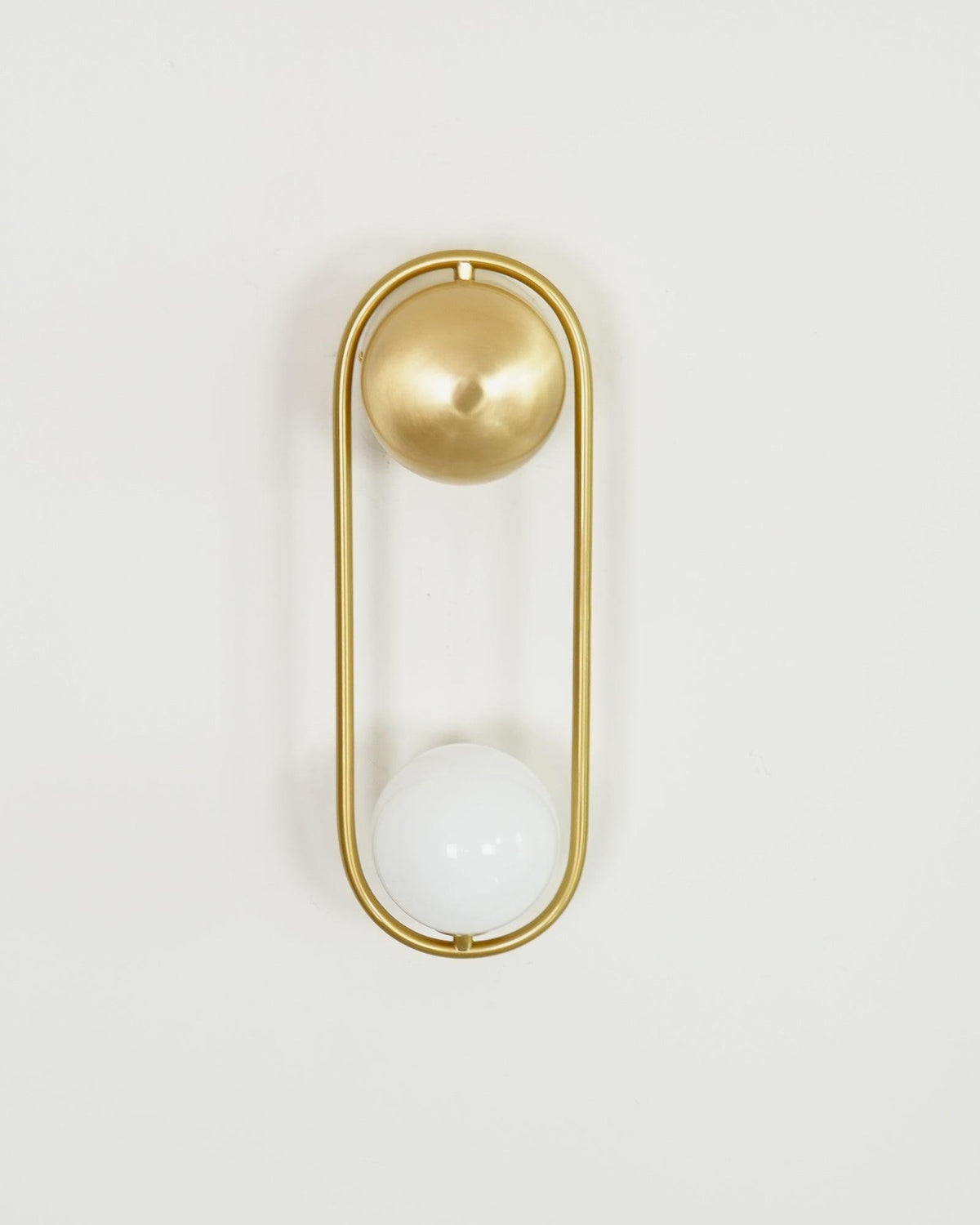 mila-wall-lamp