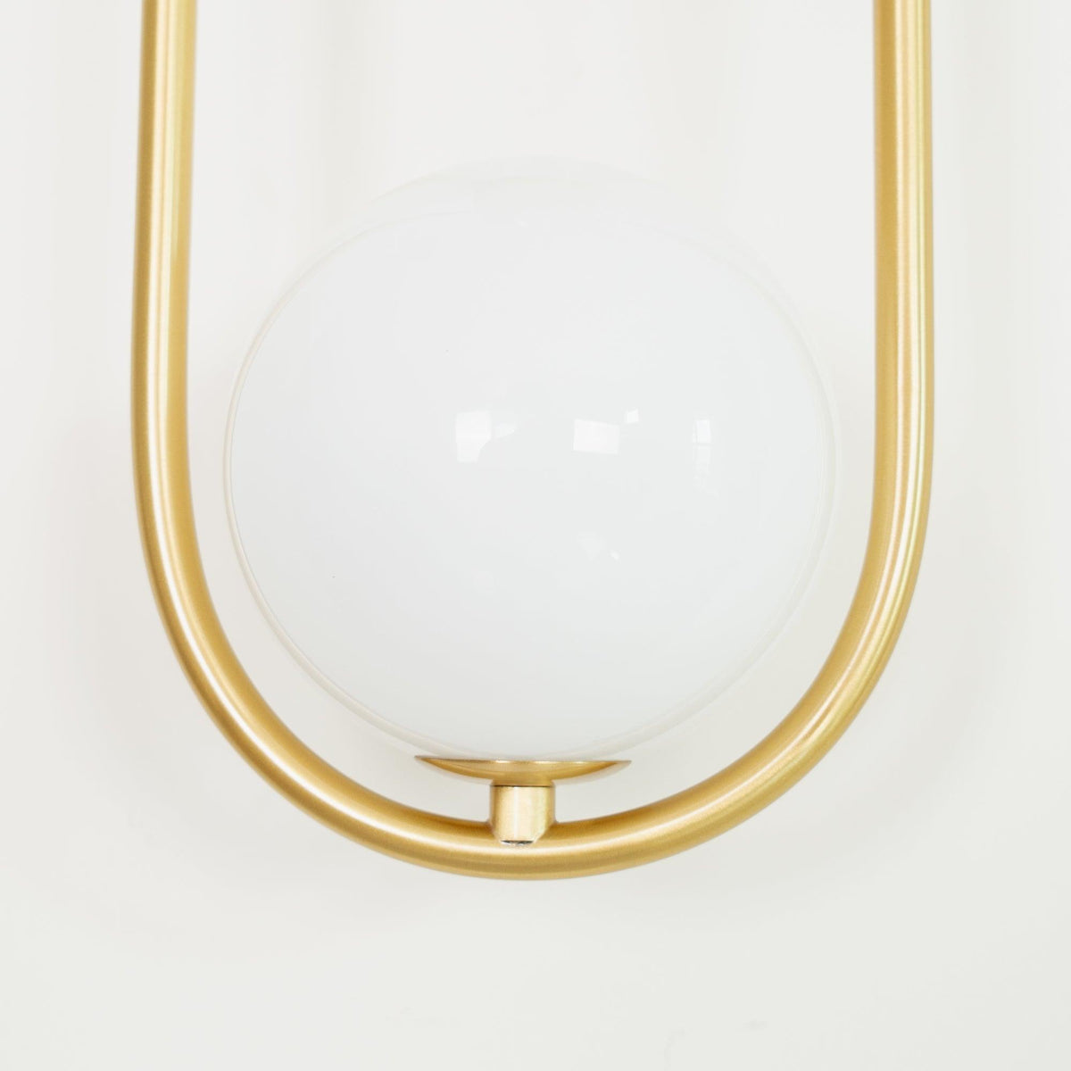 mila-wall-lamp