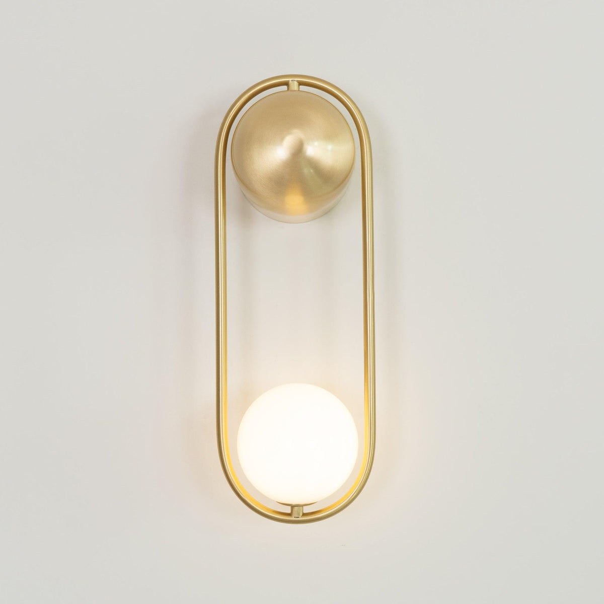 mila-wall-lamp