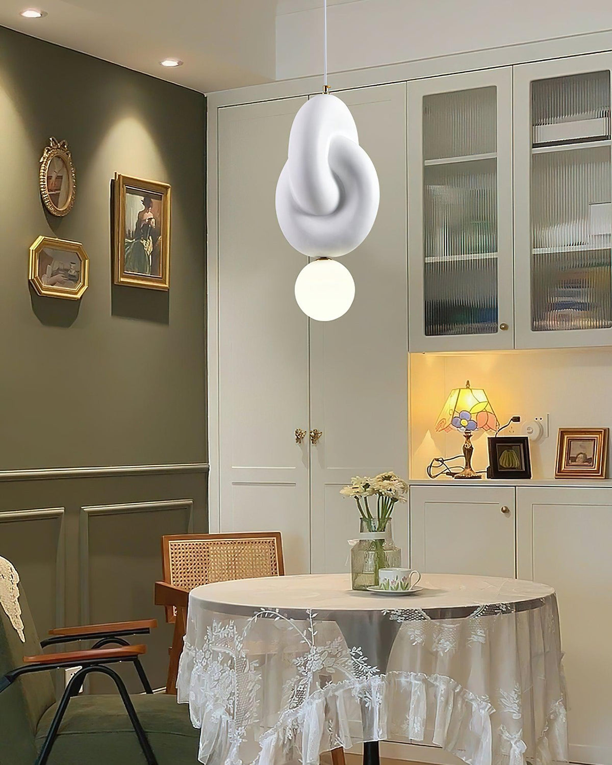 milk-white-blend-pendant-light