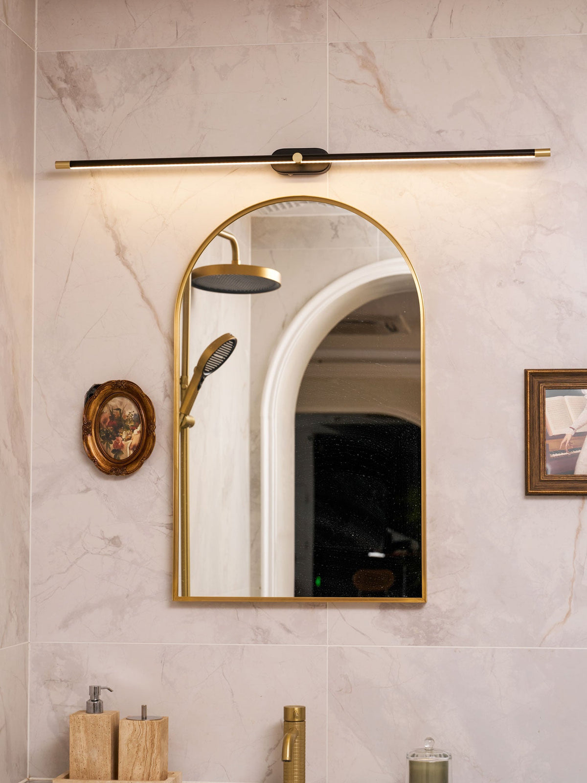 Minimalist Linear Rechargeable Wall Sconce – Cordless LED Vanity Light