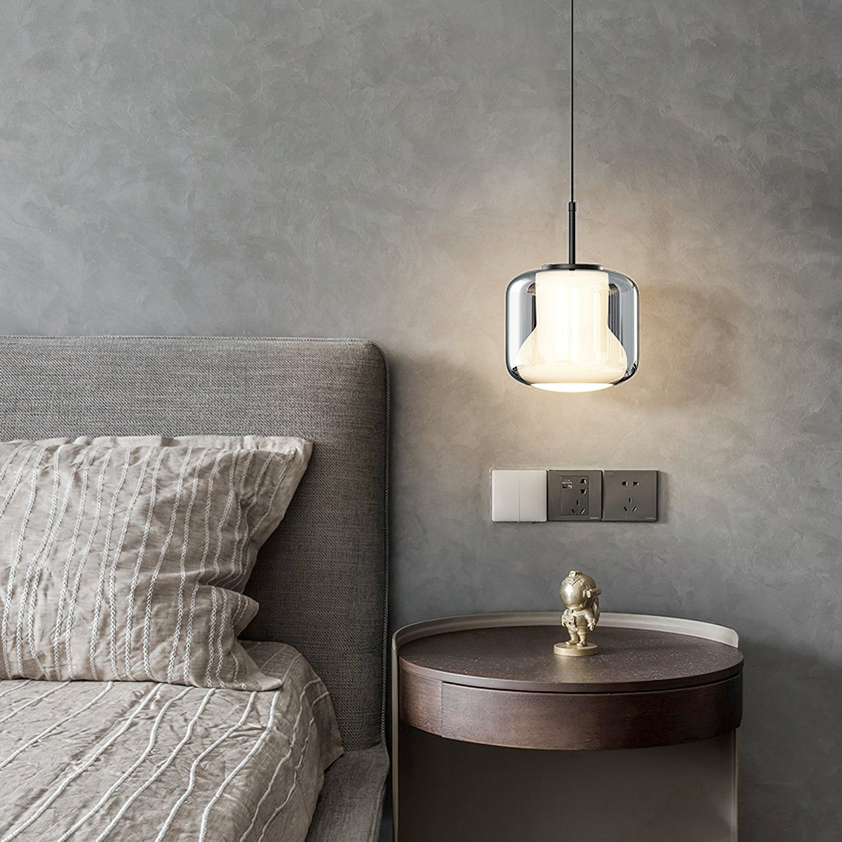 Minimalist Glass Pendant Lamp