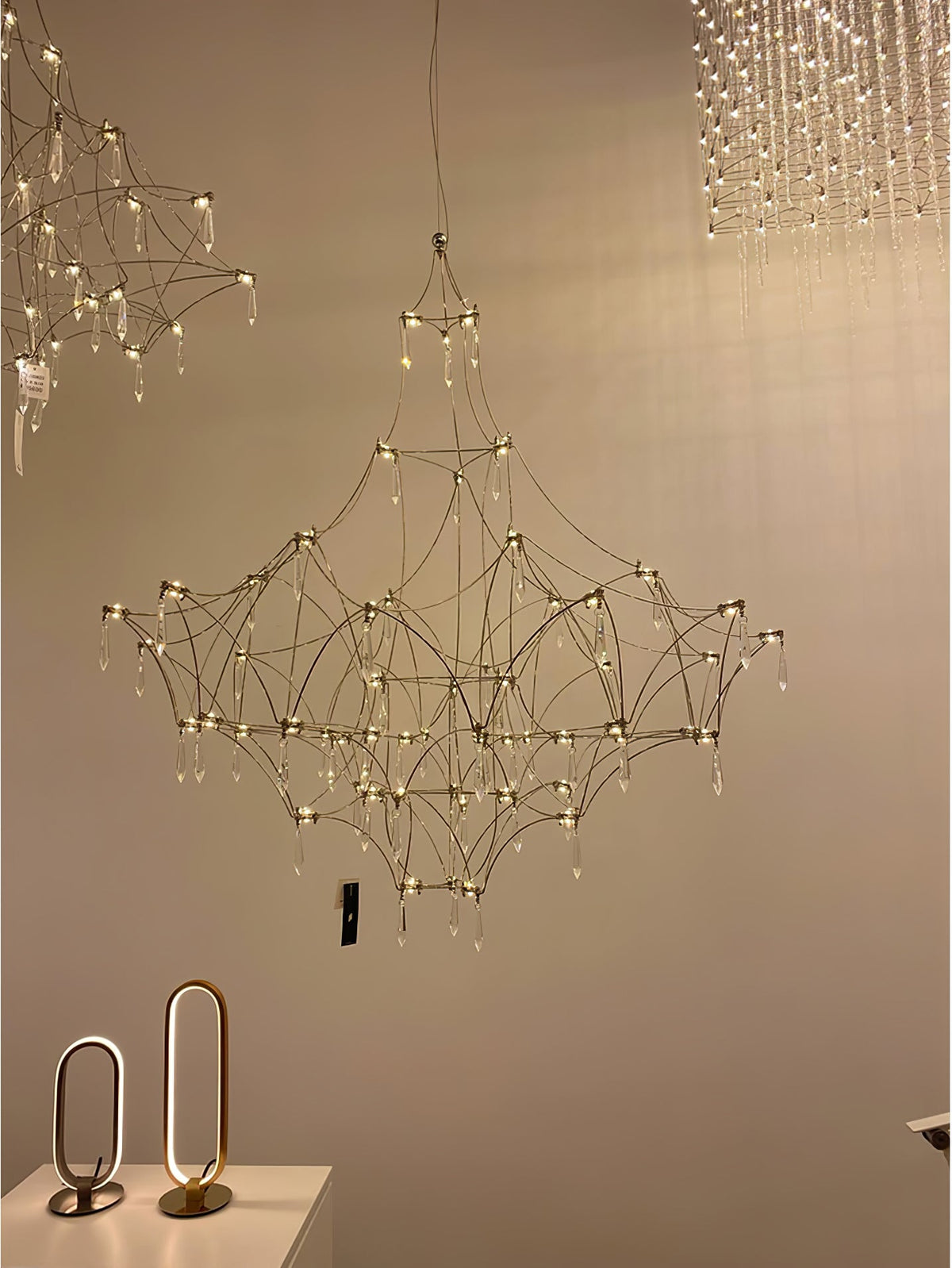 Mira_Chandeliers