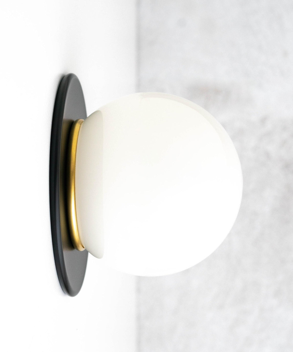 mitchel-wall-lamp