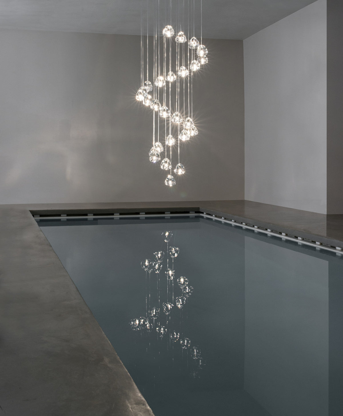Cherry Crystal Pendant Light – Handcrafted Modern Chandelier
