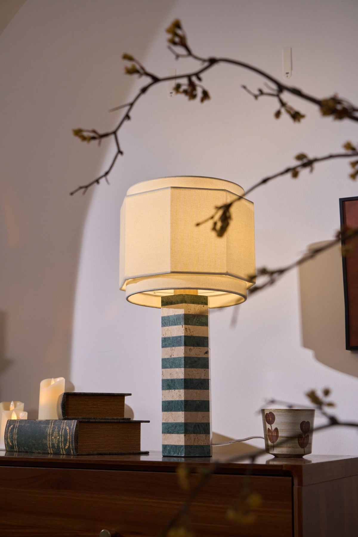 Modari Striped Stone Table Lamp – Travertine & Marble Sculptural Accent Light