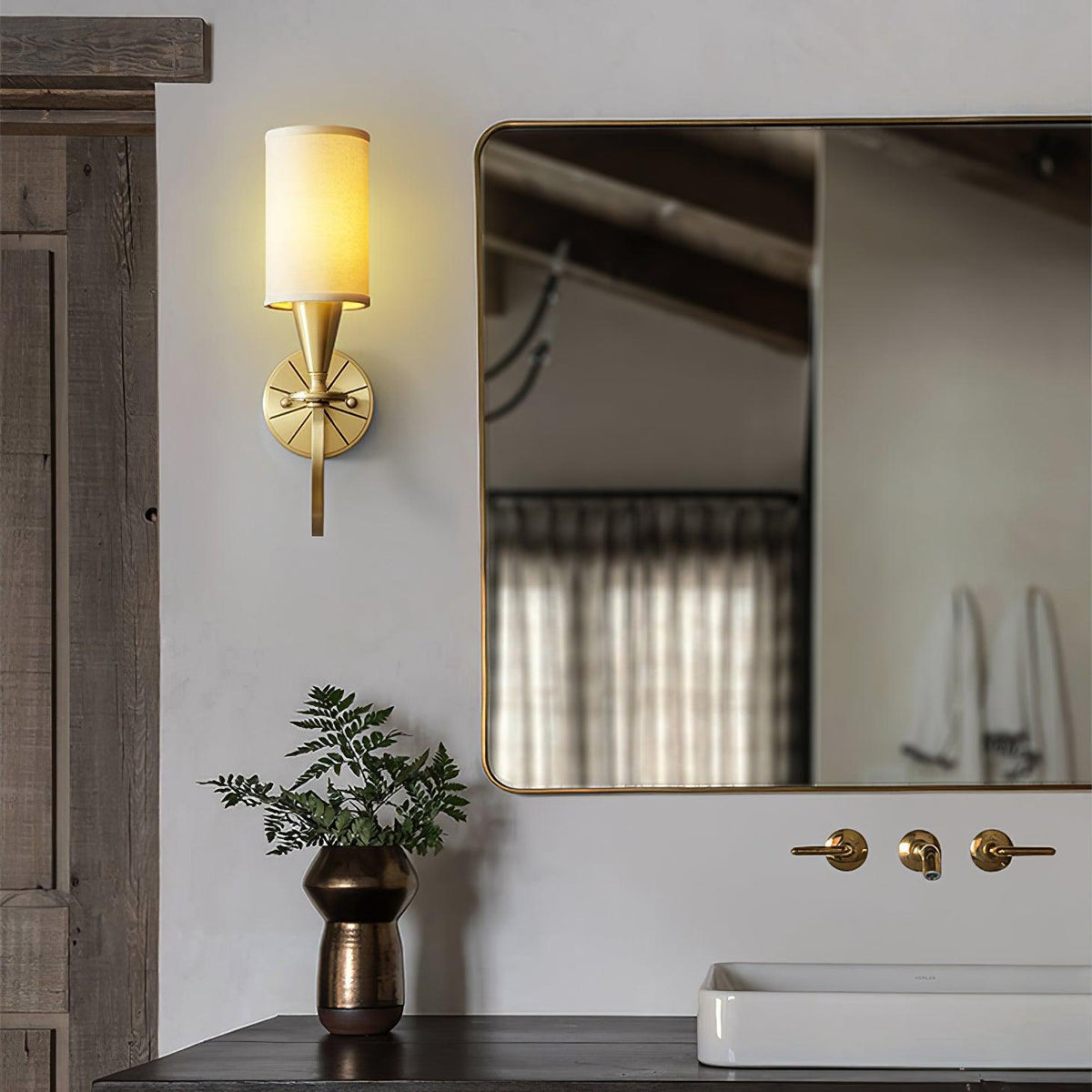 modern-charleston-wall-sconce